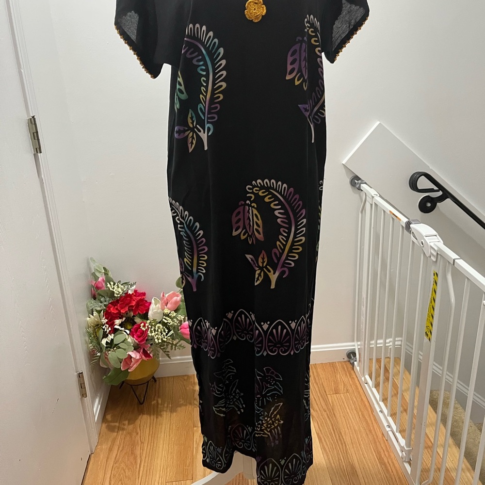 Small size black long dress was short sleeves